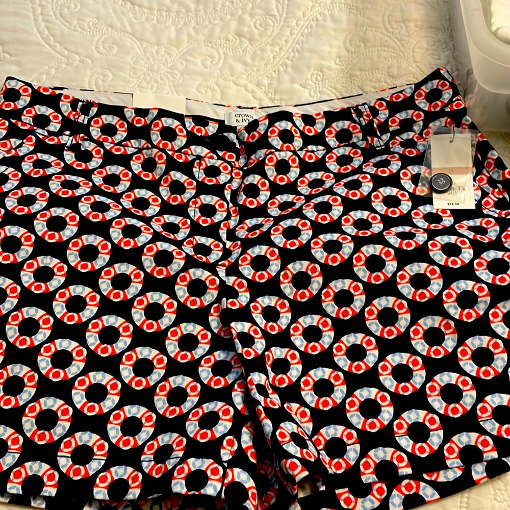 Crown & ivy shorts 12 nwt